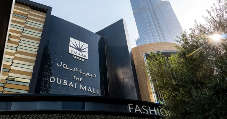 Beginning July 1, 2024, Dubai Mall will deploy a new paid parking system in collaboration with Salik.